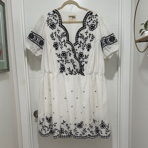 Savanna Jane White and Black Floral Mini Dress